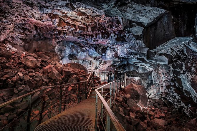 The Lava Tunnel Tour - Raufarhólshellir - The 1-hour Raufarhólshellir route: what you’ll do and see
