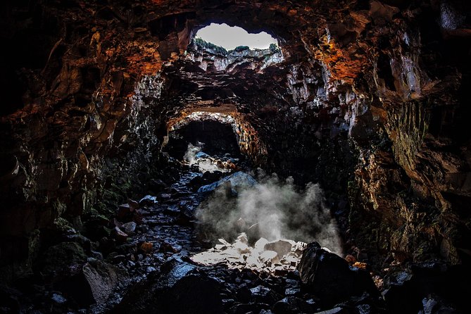 The Lava Tunnel Tour - Raufarhólshellir - Logistics that keep the day simple