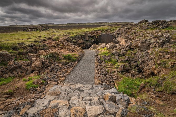 The Lava Tunnel Tour with Transfer from Reykjavik - Photos and the moments that make the trip feel worth it