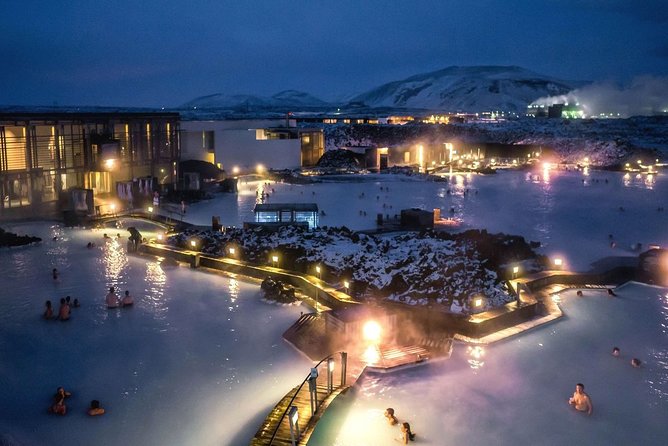 Unique bathing in an Icelandic hot springs at the Blue Lagoon - Price check: is $650 per person good value?